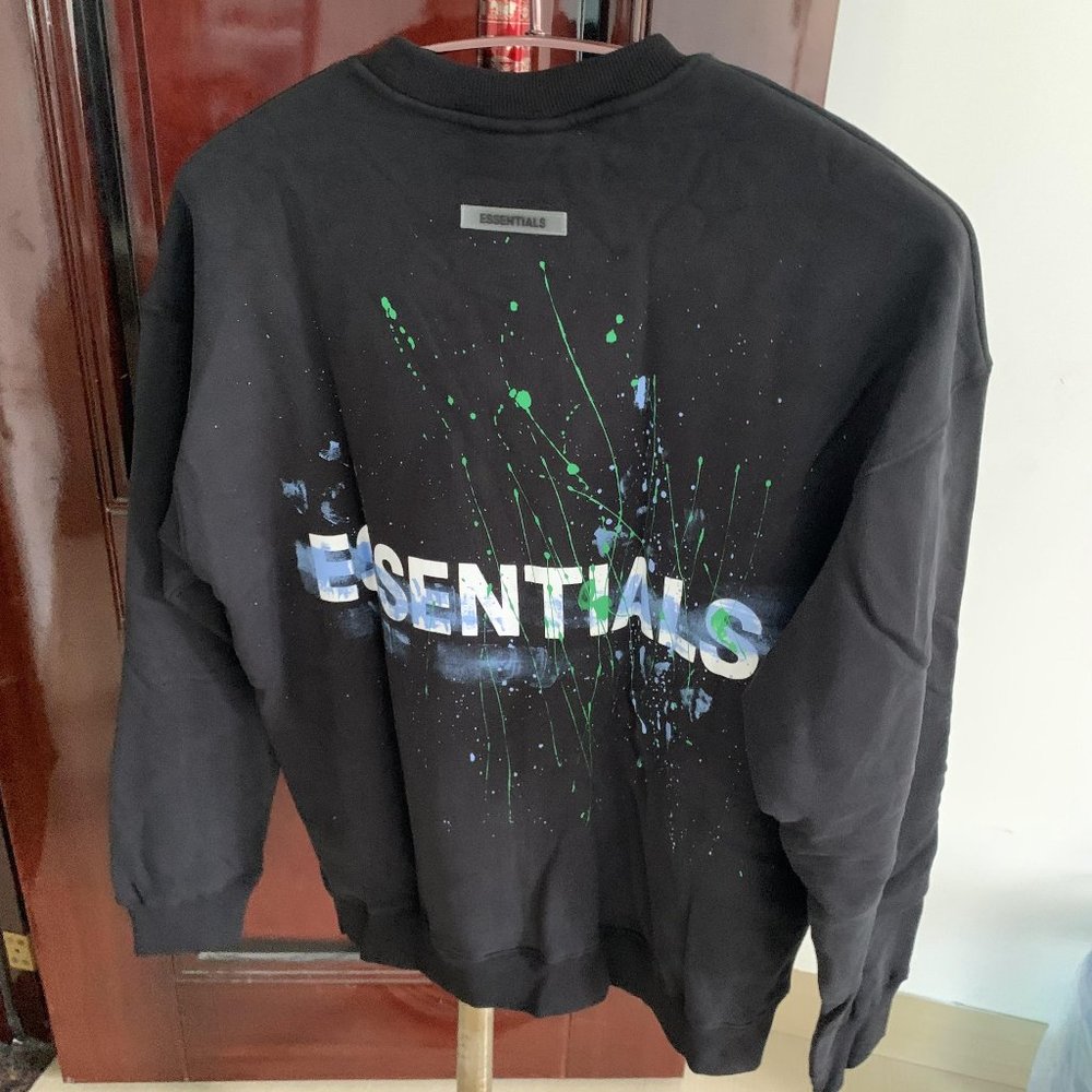 Essentials trend black hoody